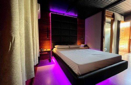 Embu das Artes Hotel | Amy Motel