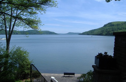 Cooperstown House | Amy's Schoolhouse -6 bedroom, minutes to Dreams Park and Cooperstown Center