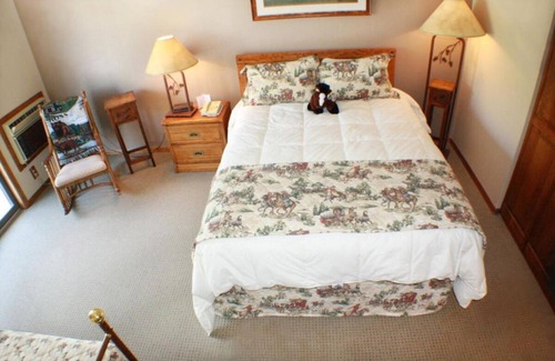 Ucross House | An Adventure Awaits! Sprawling Ranch Property, Pool, Horseback Riding