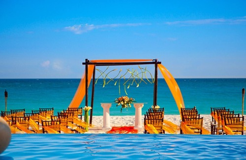 Punta Cancun Apartment | An amazing suite for 4 people (including minors)