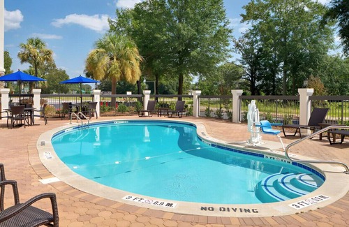 Statesboro House | An Amazing Vacation w/ Free Breakfast