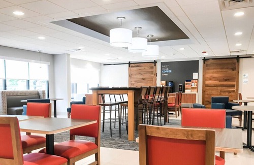 Statesboro House | An Amazing Vacation w/ Free Breakfast