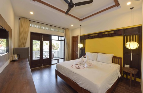 Cam An Hotel | An Bang Beach Villas