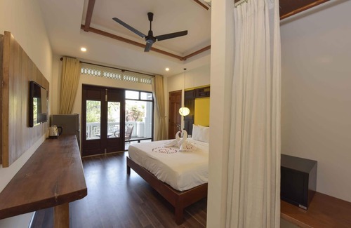 Cam An Hotel | An Bang Beach Villas