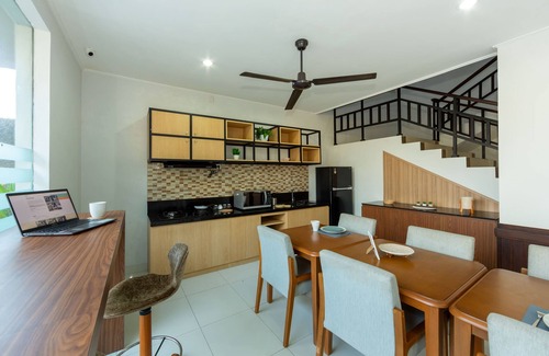 Sunset Road House | An exclusive kost that is located in Kuta and offers easy access to everywhere.