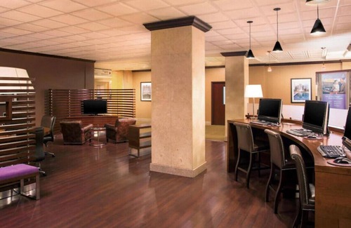 Birmingham House | An Inviting Room for a Comfortable Stay