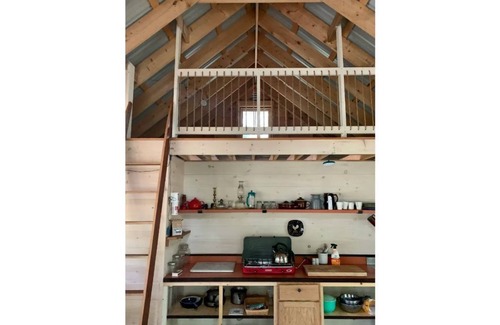 Waldoboro Cabin | An off-grid comfy cabin in a quiet corner of a midcoast organic farm