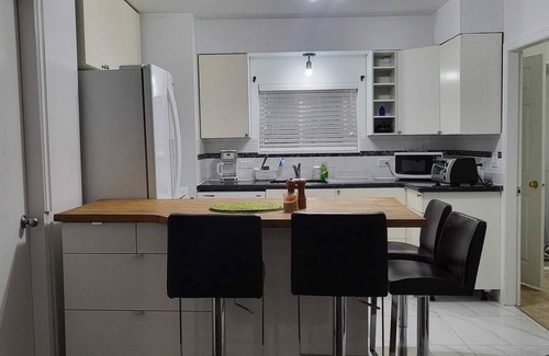 Fleetwood House | An urban retreat in the vibrant heart of Surrey.