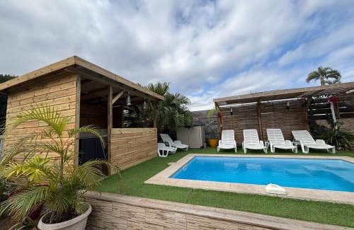 Petite-ÃŽle Villa | Anaïs Pool