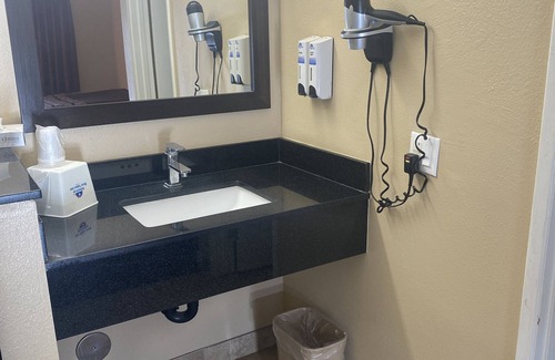 Anaheim Resort Hotel | Anaheim Astoria Inn And Suites