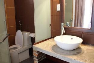 Phu Nhuan Apartment | Ananas Family Hotel