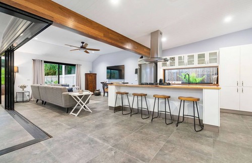 East Albury House | Ananda Cottage. Pure Serenity
