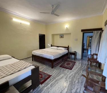 Abu Road Hotel | Anandmai Heritage Villa Mount Abu