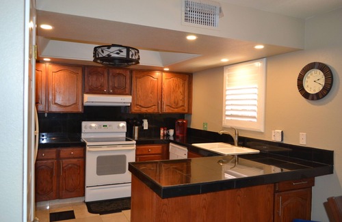 Paradise Valley Village Condo | Anasazi Village - Beautiful Setting-Dining, Shopping, Peaceful