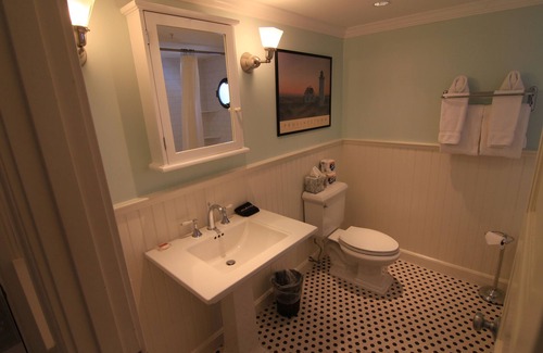 Provincetown House | Anchor Inn Beach House