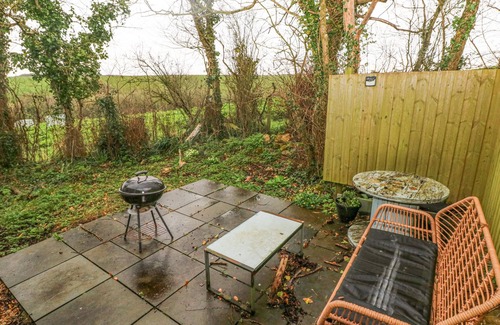 Castlemartin Cottage | ANCHOR LIGHT, pet friendly, with open fire in Pembroke