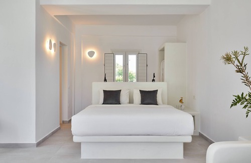 Finikia Hotel | Anchor Suites