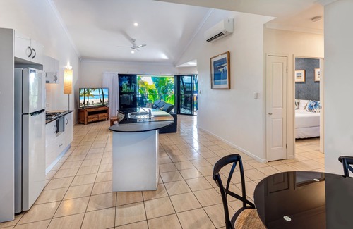 Hamilton Island Apartment | Anchorage 10 on Hamilton Island luxury apartment