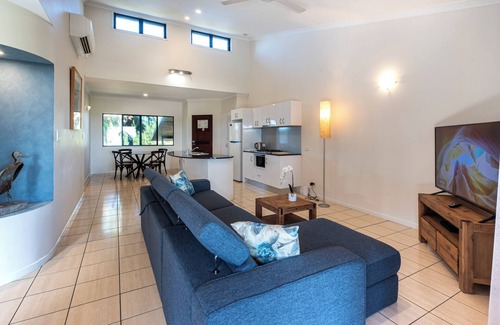 Hamilton Island Apartment | Anchorage 10 on Hamilton Island luxury apartment