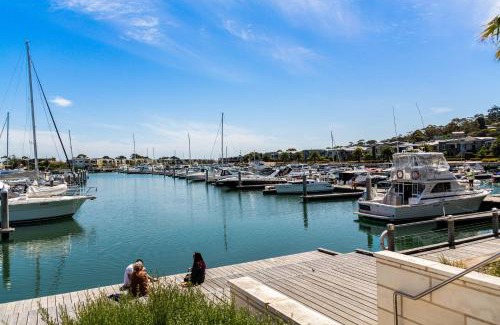 Safety Beach House | Anchorage Villa - Chic, Pet Friendly by Marina