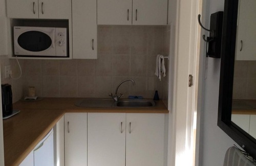 Summerstrand House | Anchorage Guest House