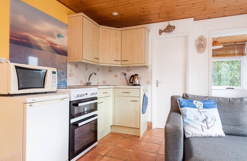 Downderry Cottage | Anchors Away, 2 min walk to Downderry beach