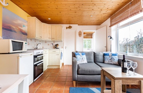 Downderry Cottage | Anchors Away, 2 min walk to Downderry beach