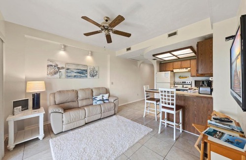 Mid Island House | Anchors Away A, 1 Bedroom, Ground Floor, Bay Views