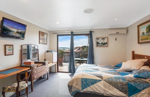 Narooma House | Anchors Aweigh - Adult Guests Only