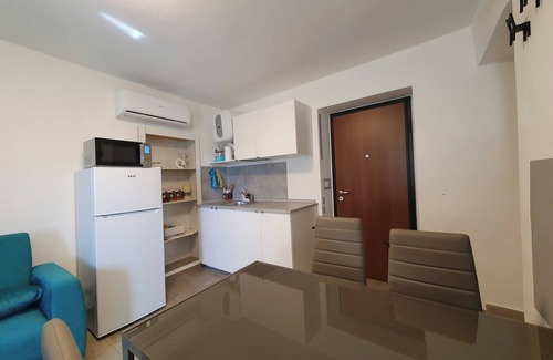Cuveglio Apartment | Ancient Blue Court