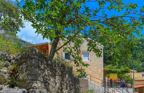 Katavolos Apartment | Anda Studio in Katavolos