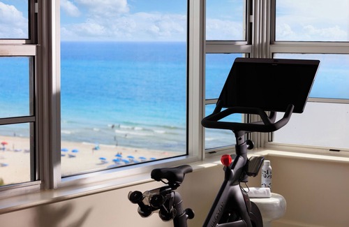 Mid Beach Hotel | ANDAZ MIAMI BEACH, BY HYATT