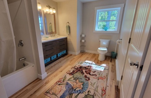 Bayville House | ANDERSEN HOUSE | FAMILY RETREAT | EAST BOOTHBAY | PET FRIENDLY