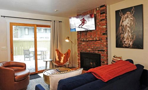 Ketchum House | Andora Villa Condo 109