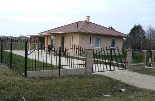 Balatonszemes House | Andrea Ház