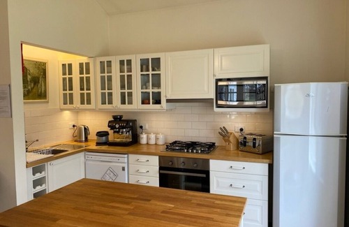 Crackenback House | Andrea's White House Residence, a tranquil escape on 5 acres of natural bushland