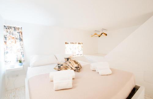 Municipio 1 Apartment | Andrea Sea House