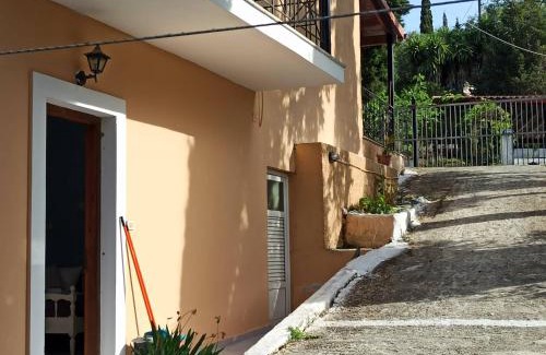 Agios Georgios Pagon Apartment | Andreas Apartments