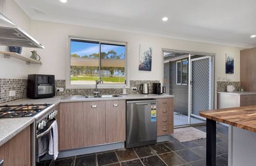 Broke House | Andres Farm Cottage - Your Peaceful Country Escape in the Heart of Hunter Valley