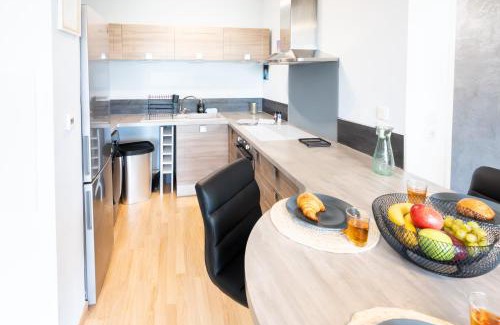 ZAC Andromede Apartment | Andromède Chic T2 - Parking - Proche Airbus et aéroport