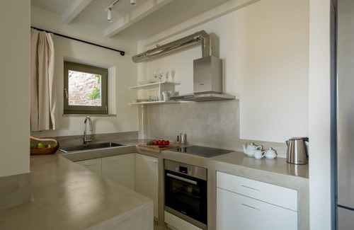 Gavrio Villa | Andros Tessera