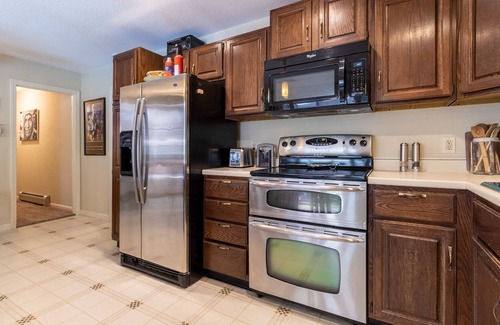 Falmouth House | Andy's Retreat - Heated outdoor pool, hot tub, central AC, fire pit, bbq