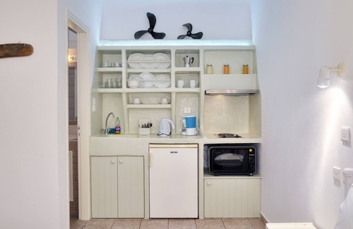 Adamas Apartment | Anerousses