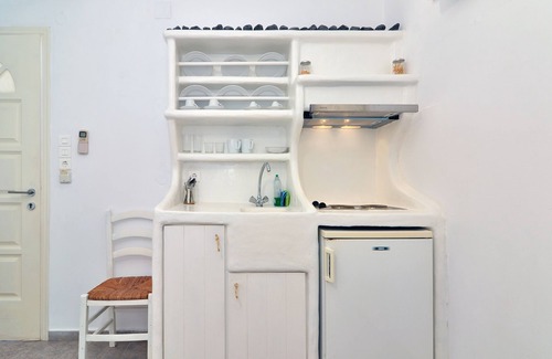Adamas Apartment | Anerousses
