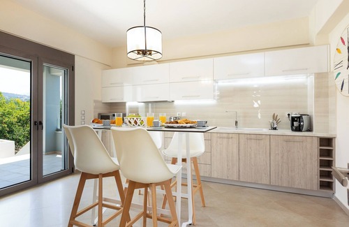 Adelianos Kampos Villa | Anesis Villa, with Private Pool & BBQ, Walking distance to the beach & amenities
