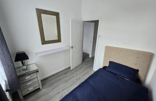 Anfield House | Anfield Guest House Sleeps 5