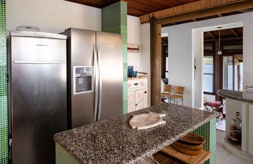 Angra dos Reis Villa | Ang014 - Beautiful 6 bedroom house with wide views in Angra