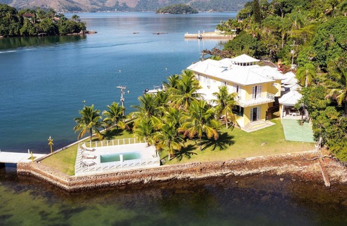 Angra dos Reis Villa | Ang036 - Mansion on Cavaco Island in Angra dos Reis
