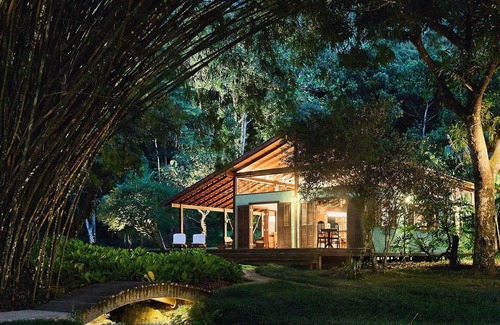 Ilha Grande Villa | Ang037 - Beautiful sea front site in Angra dos Reis