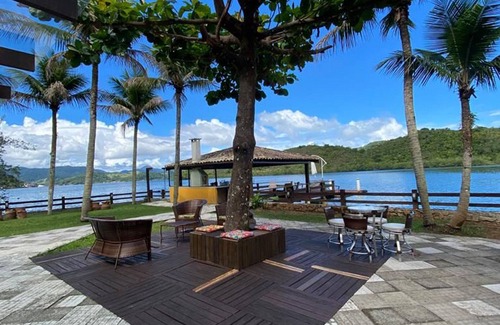 Itanema Villa | Ang062 - Beautiful beachfront house in an Angra dos Reis condominium